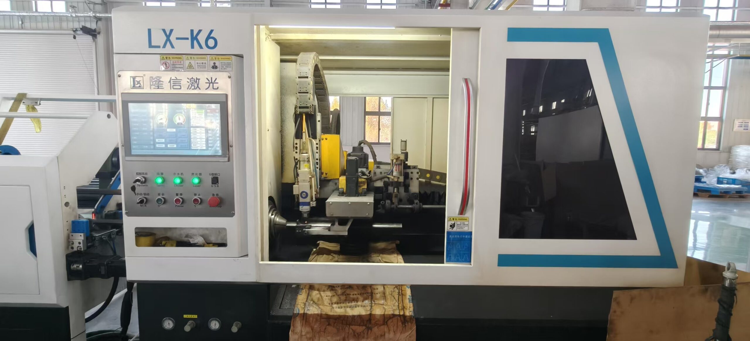 alt with keywords: Stroller manufacturing process